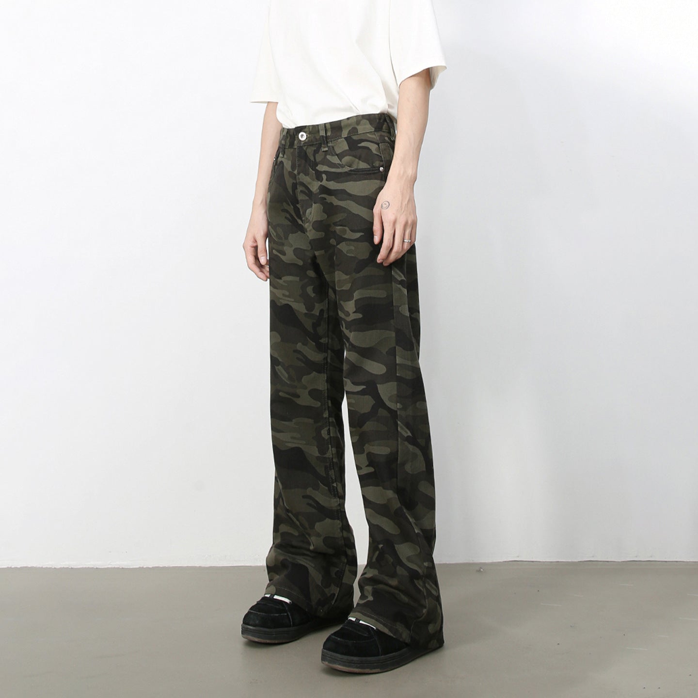 Jiezhan Youhuo: American camouflage slightly flared jeans, 25 autumn street loose casual pants