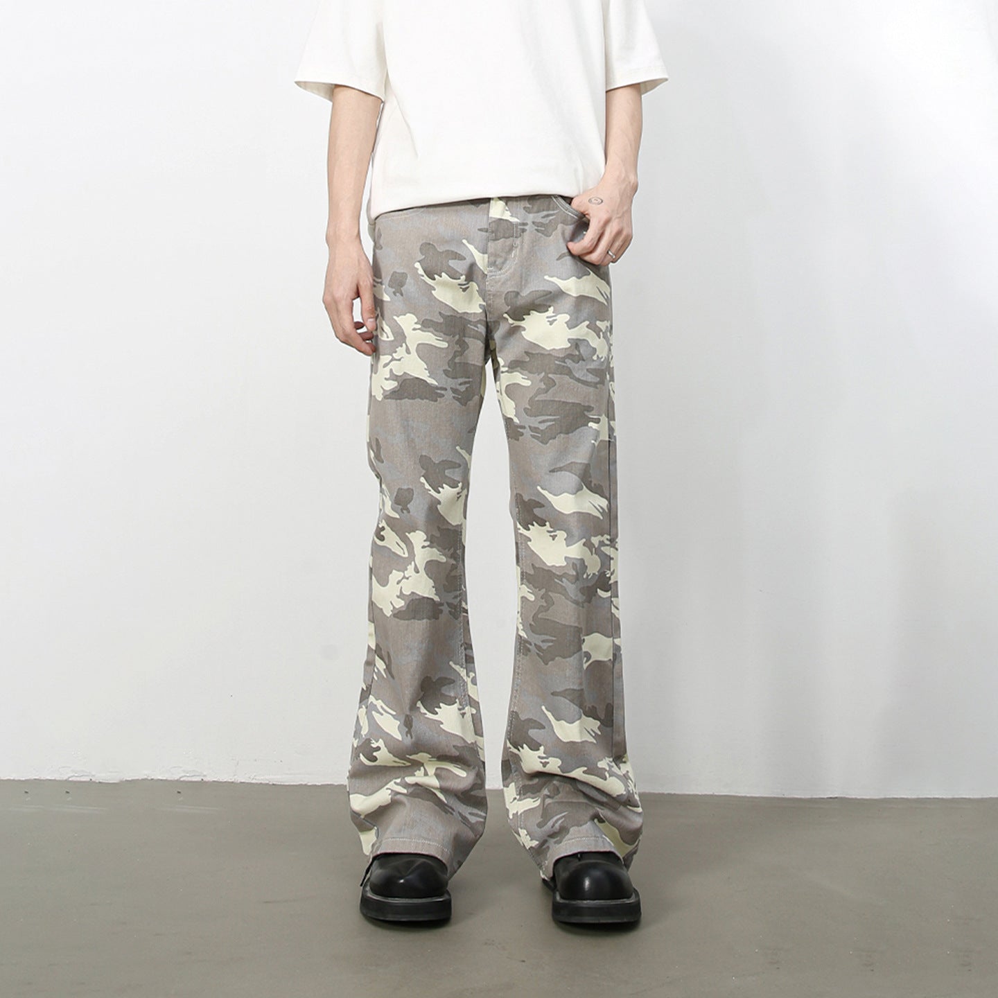 Jiezhan Youhuo: American camouflage slightly flared jeans, 25 autumn street loose casual pants