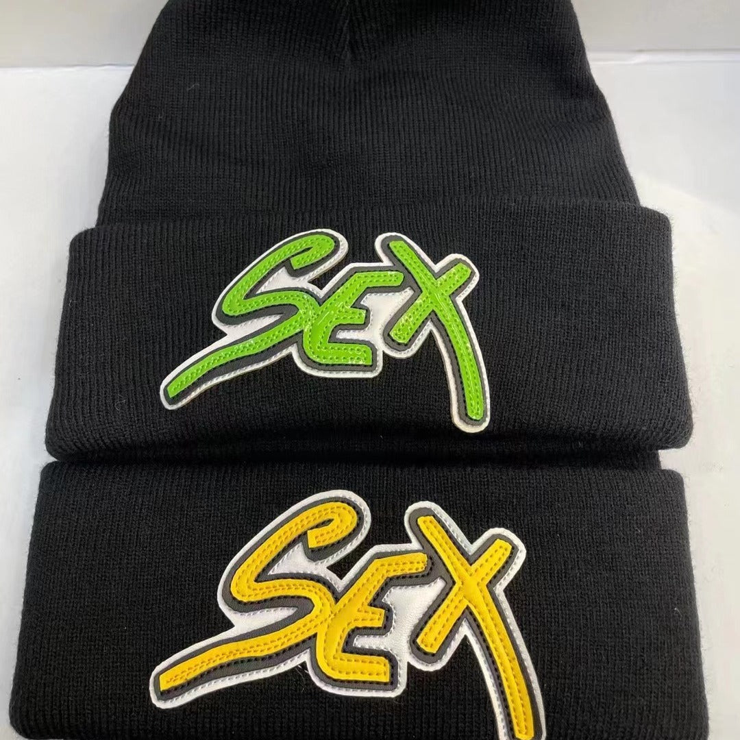 Woolen and knitted hats for autumn and winter