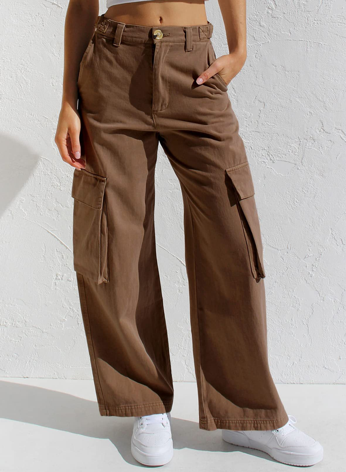 Multi-pocket cargo jeans woman